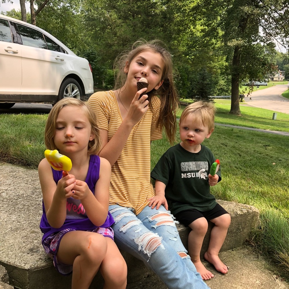 Meet your Posher, Rebecca